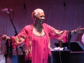 Dionne-Warwick-09
