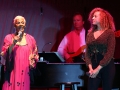 Dionne-Warwick-14