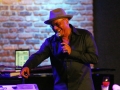 Howard-Hewett-05