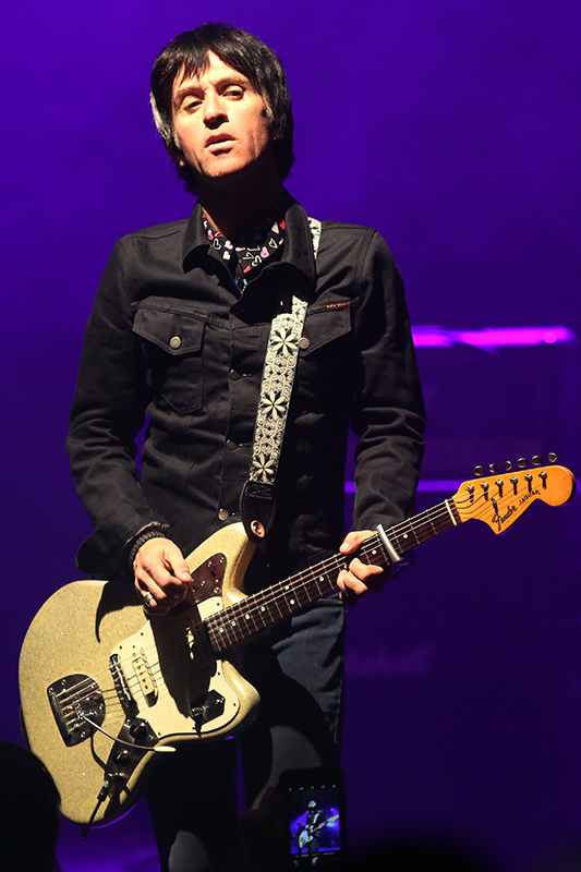 Johnny Marr (The Smiths, Electronic): “Comet” Tour at Vic Theatre ...