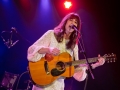 Nicki Bluhm 04