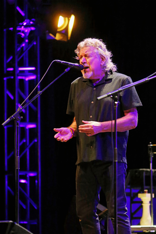Robert-Plant-2026-09