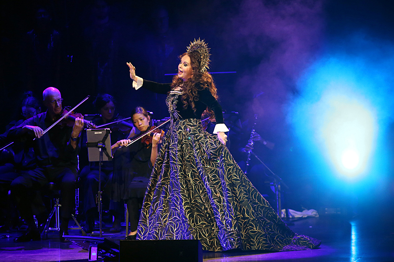 Sarah Brightman “Hymn” World Tour at Chicago Theatre Chicago Concert