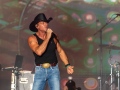 Tim-McGraw-Windy-City-Smokeout-2022-02