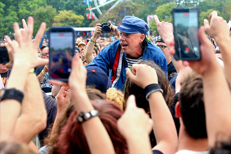 William-Shatner-Riot-Fest-2026-19-The-Suicide-Machines