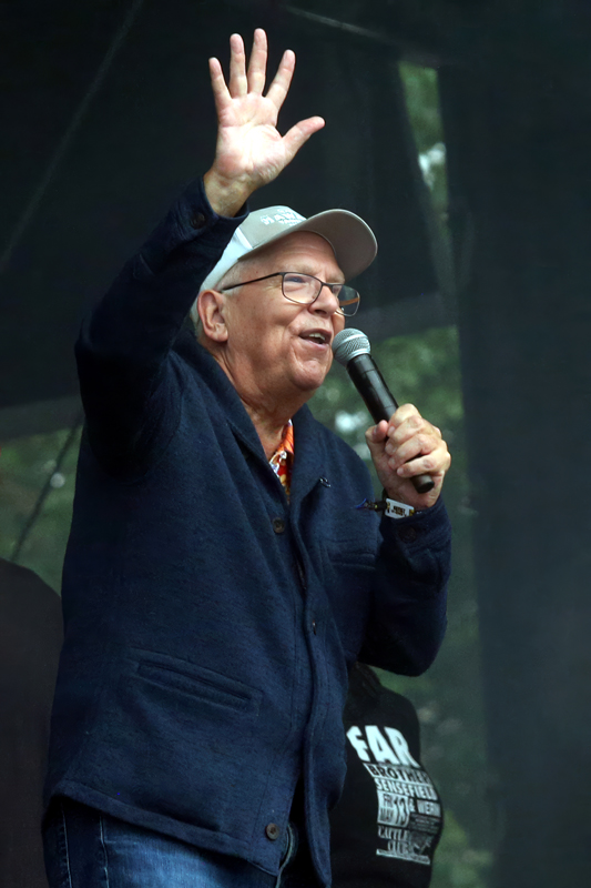 William-Shatner-Riot-Fest-2026-21-Tom-Skilling