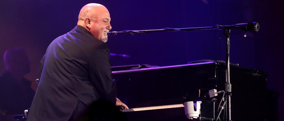 Billy Joel delivers a dependable Wrigley Field triple play - Chicago ...