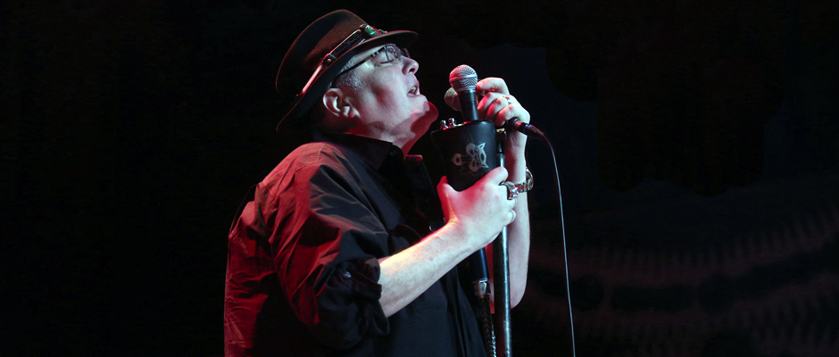 With harmonica in hand Blues Traveler traces three decades of