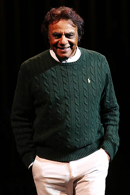 Christmas comes to Rosemont Theatre early with the impeccable crooning ...